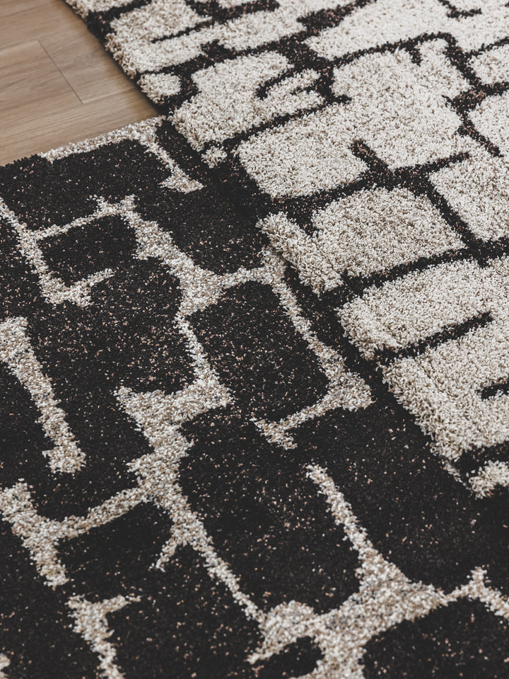 Amani Rug in Grounded