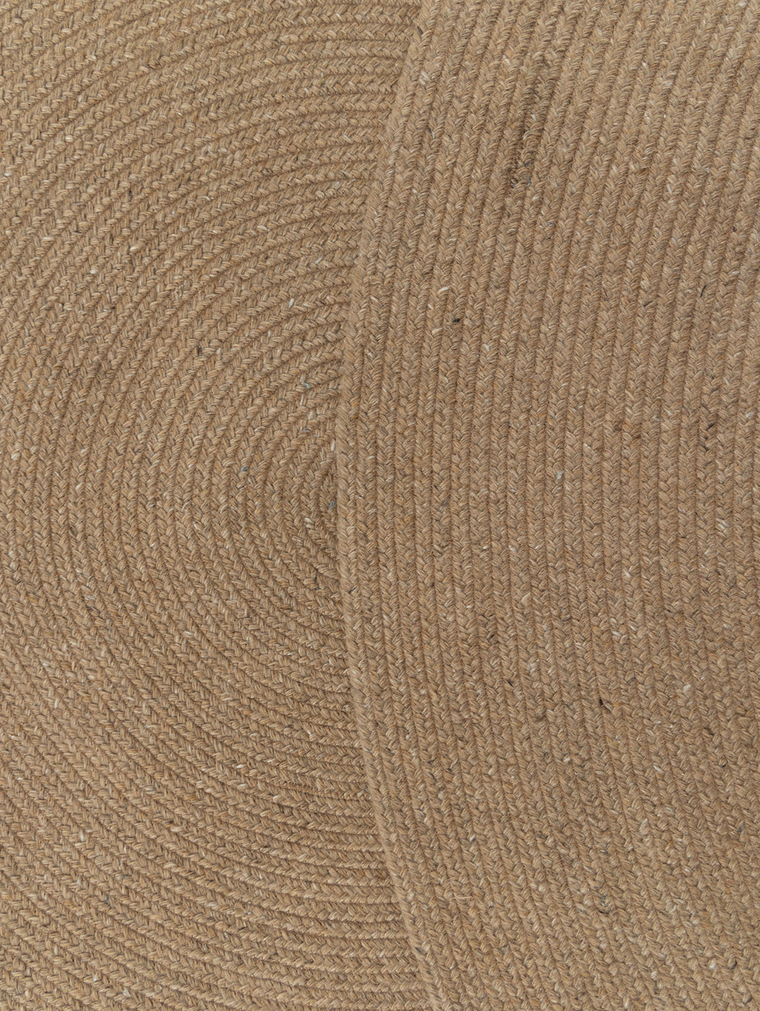 Carousel Round Rug in Maple
