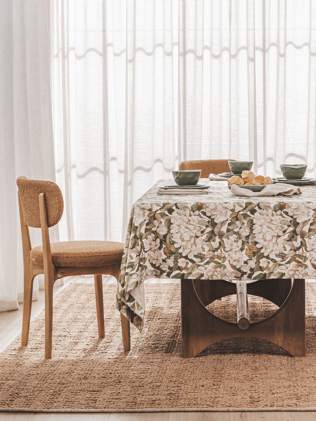 Petal Tablecloth in Autumn Charm