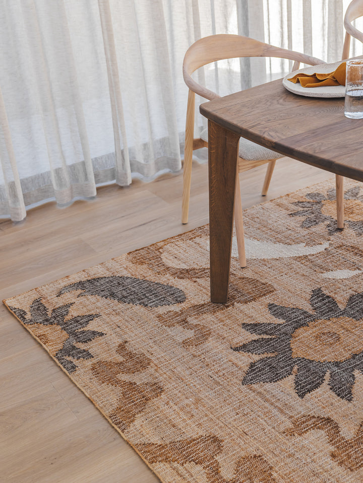 Iroki Rug in Honey