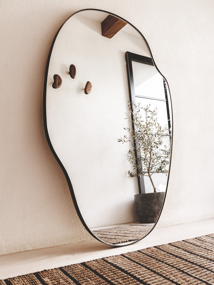 Molveno Mirror in Matte Black