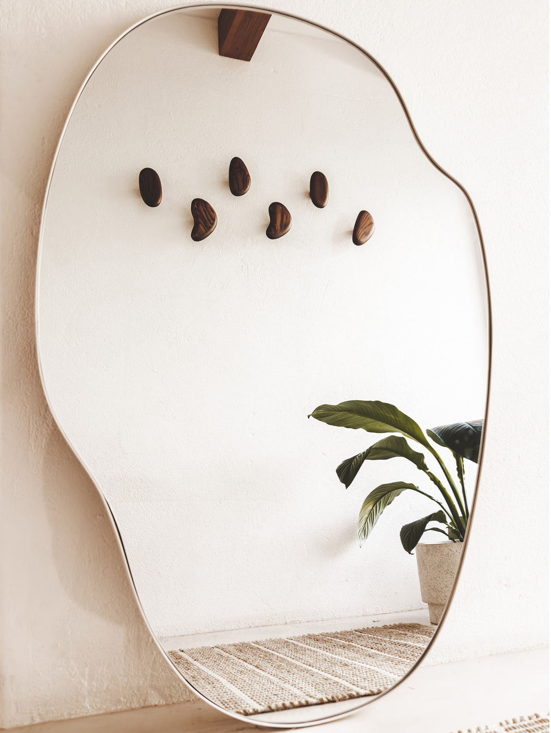 Molveno Mirror in Matte Crema