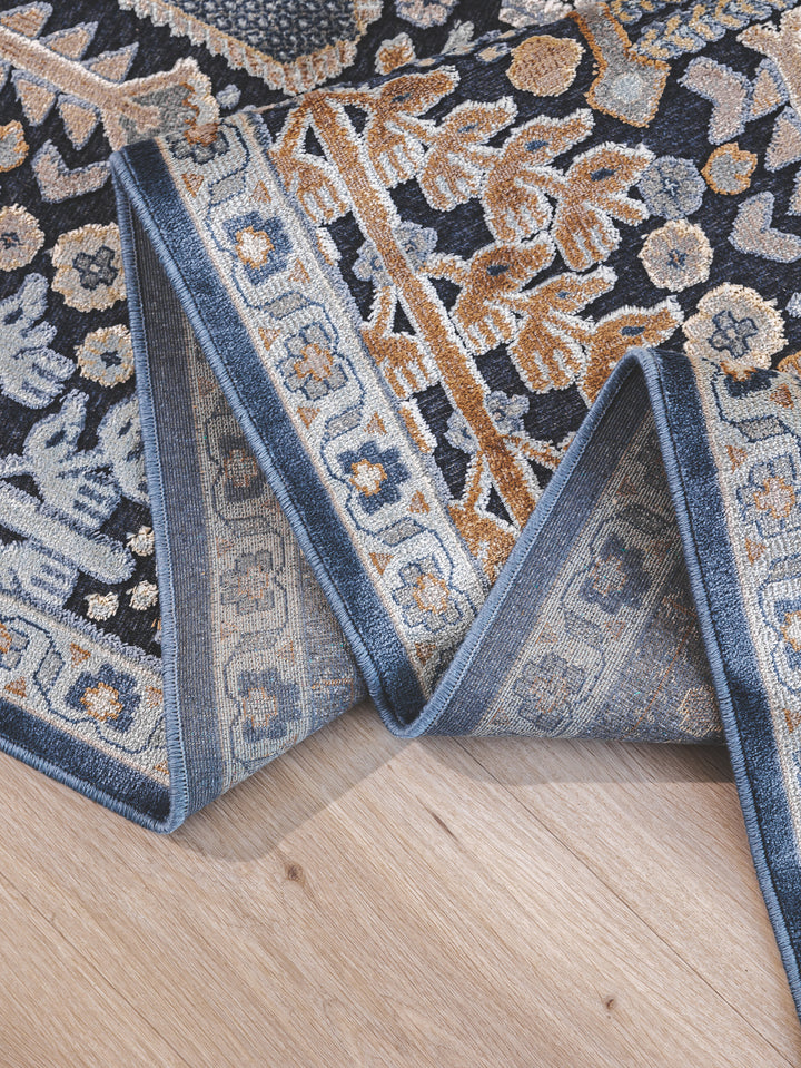 Minstrel Runner in Indigo