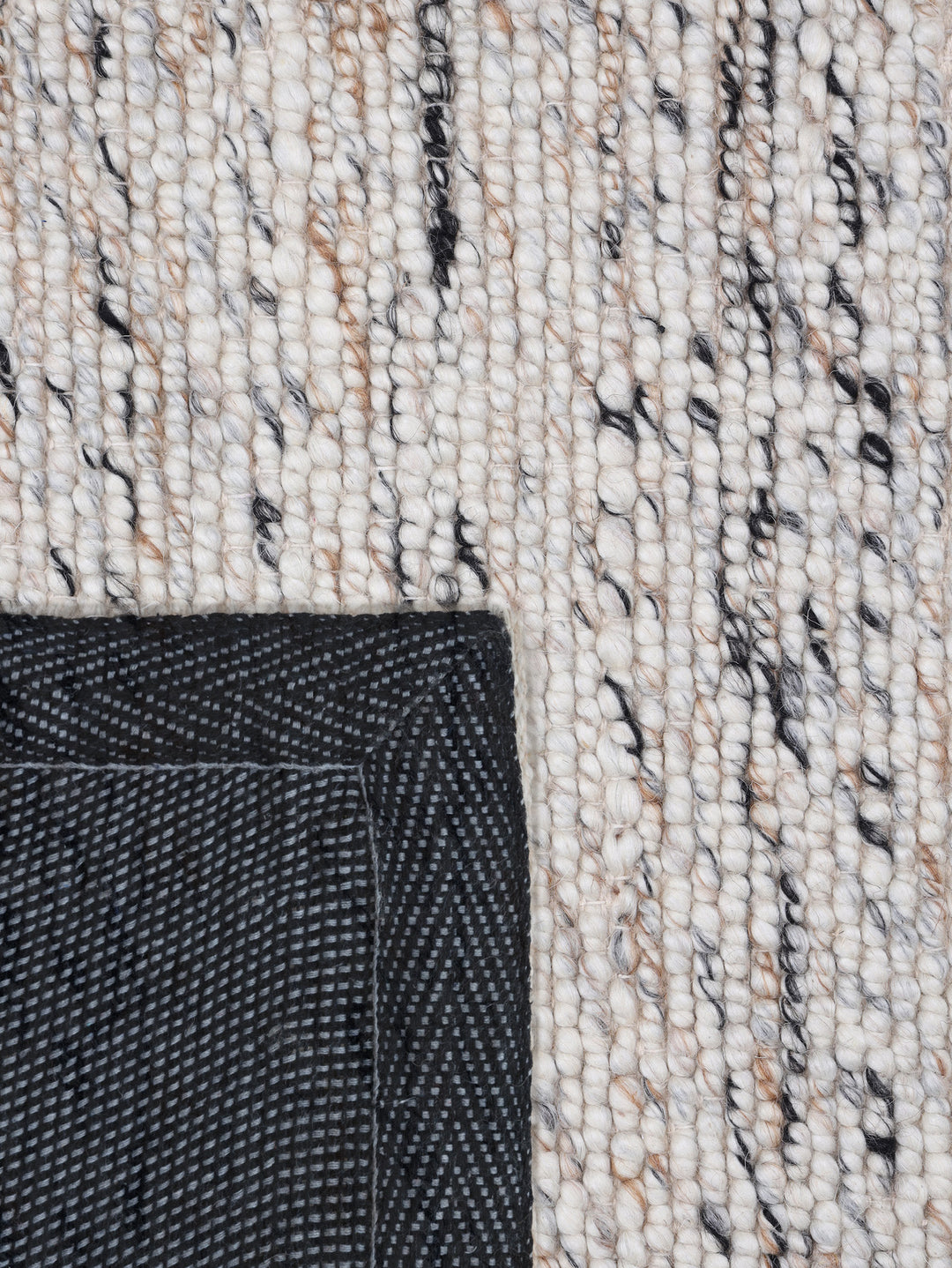 Cliff Rug in Rocky