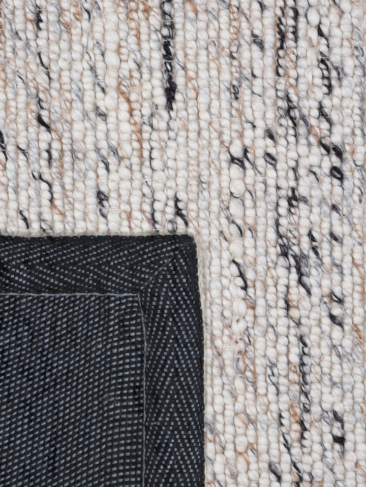 Cliff Rug in Rocky
