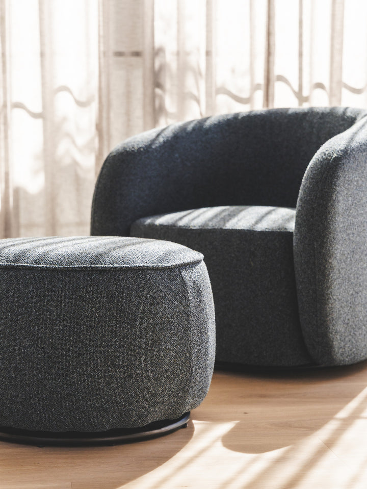 Nigella Ottoman
