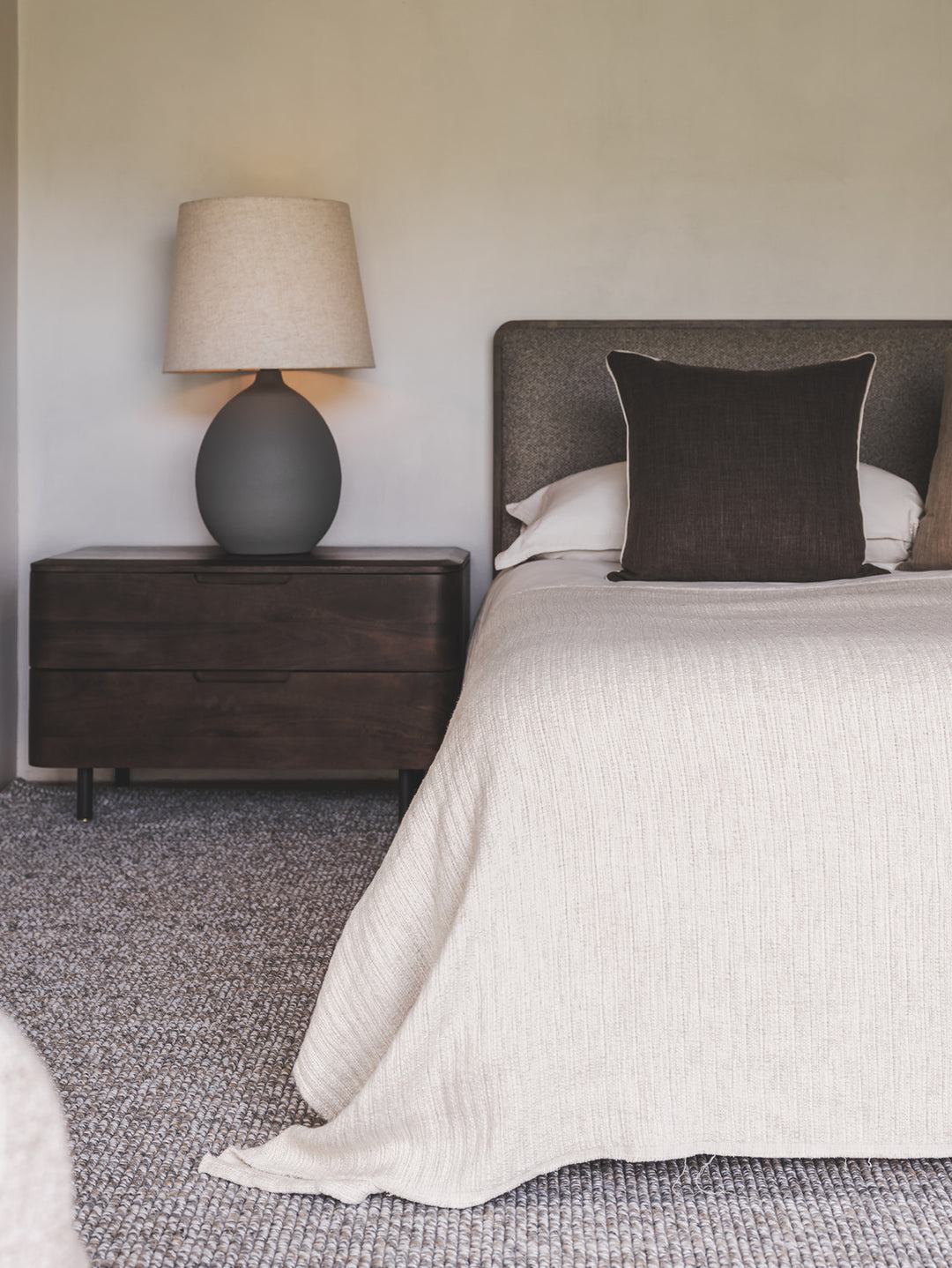 Paros Quilt in Coconut