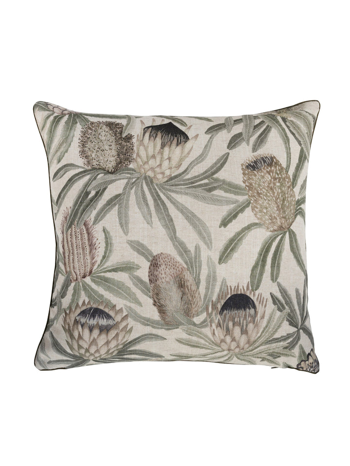 Protea King Scatter in Fynbos