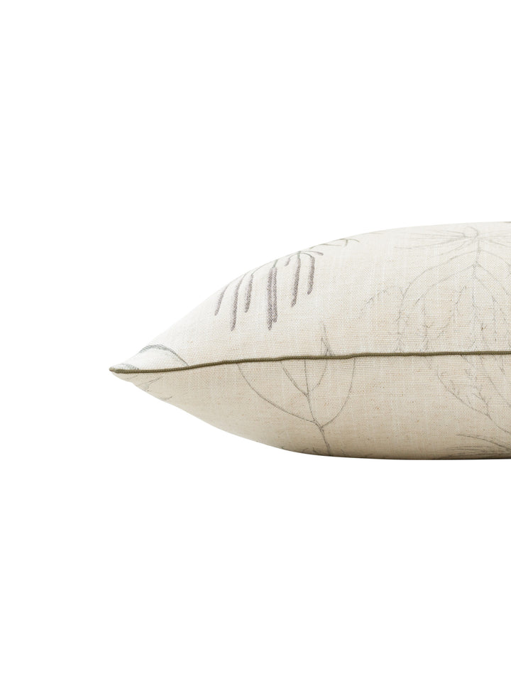 Queens Candelabra Scatter in Aloe