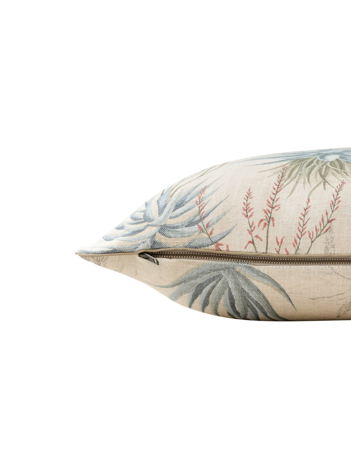 Queens Candelabra Scatter in Horizon