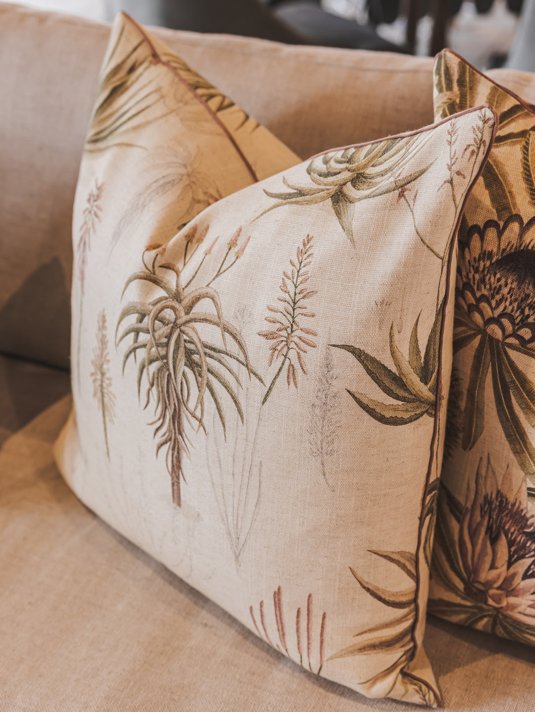 Queens Candelabra Scatter in Rooibos