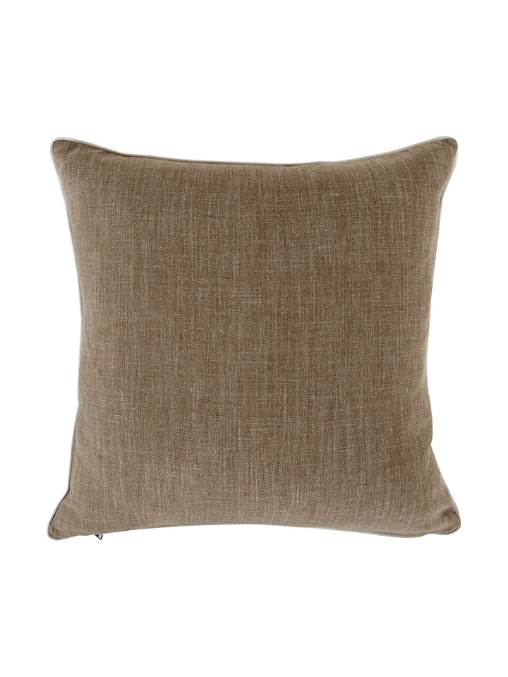 Scandi Scatter in Raw Umber