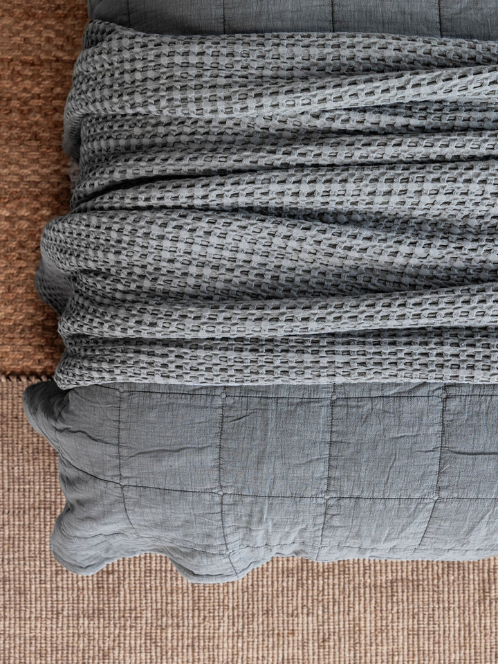 Square Dance Quilt in Woodland