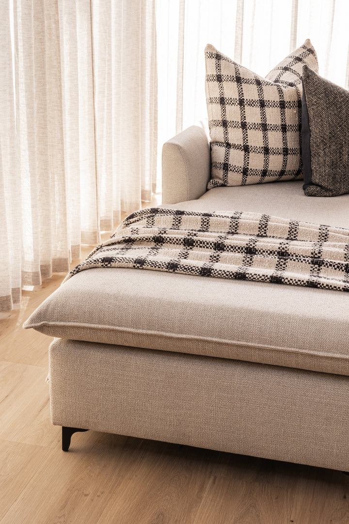 Tatter-tale Throw
