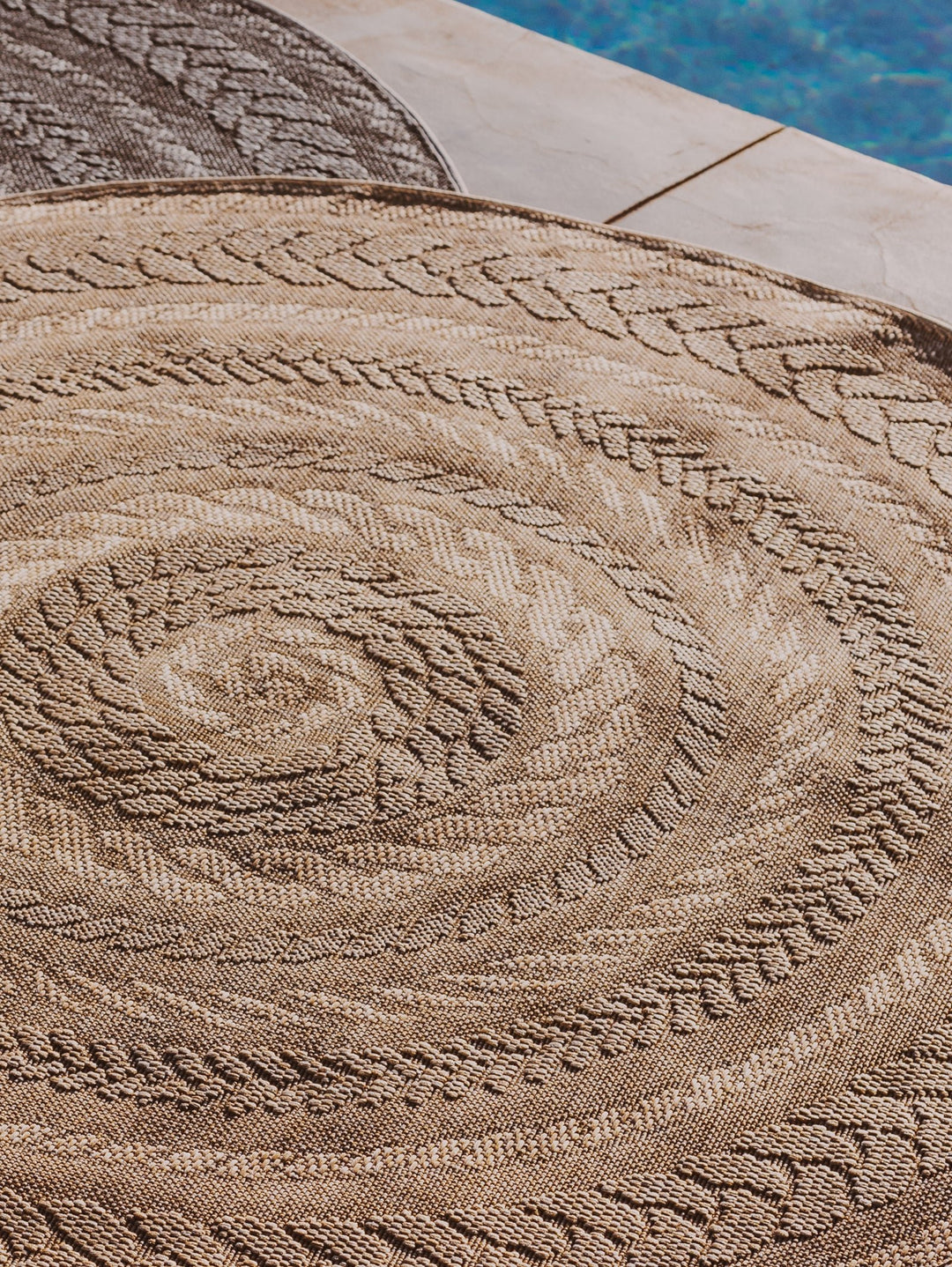 Whirlpool Outdoor Round Rug - Hertex Haus Online - badge_fully_outdoor