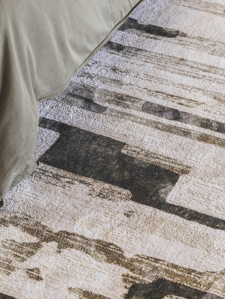 Afterglow Rug in Hunter