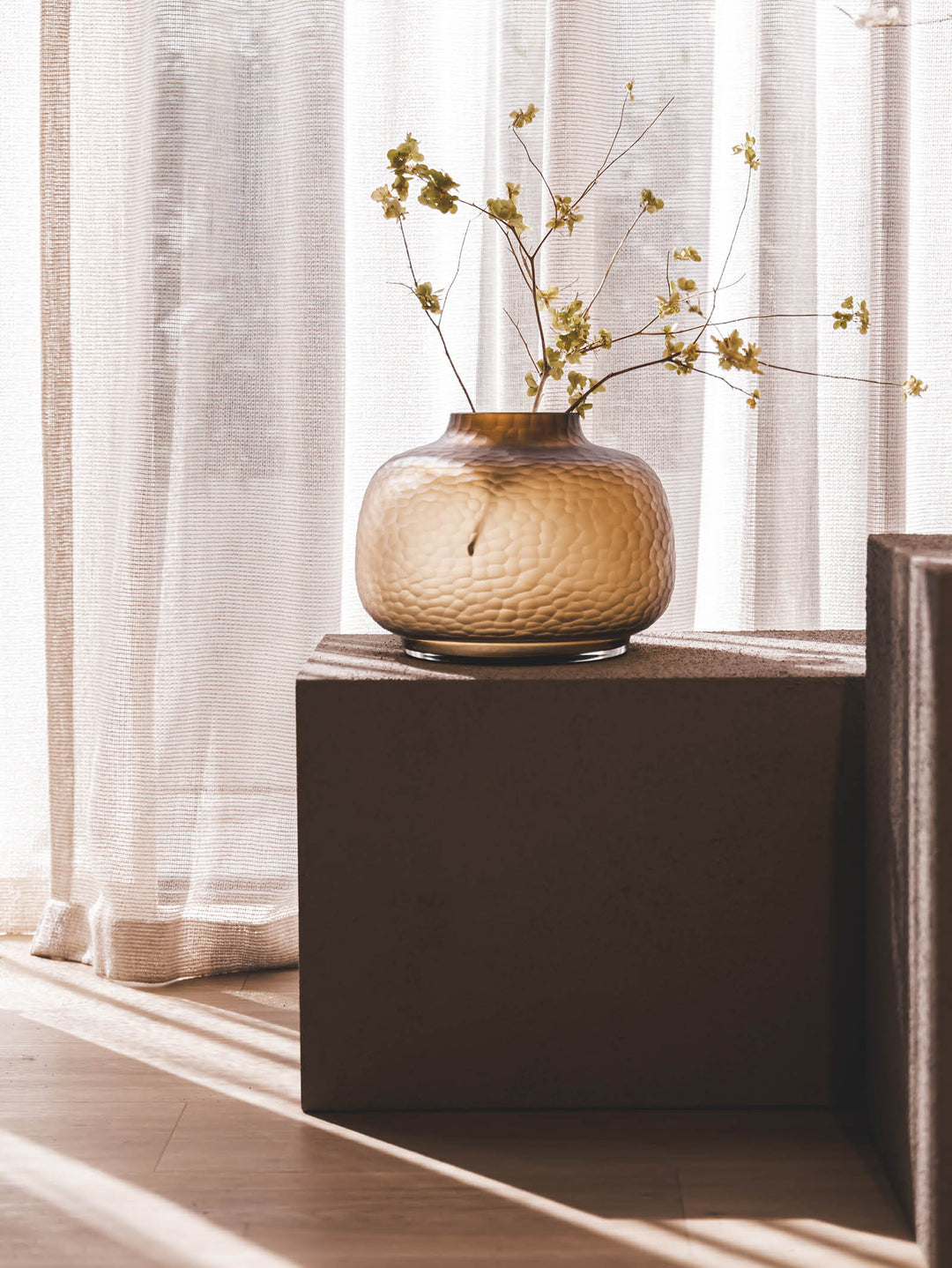 Alcove Vase in Bark