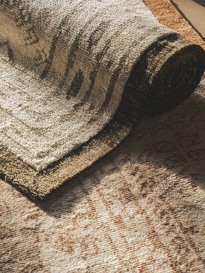 Miletus Rug in Whisper