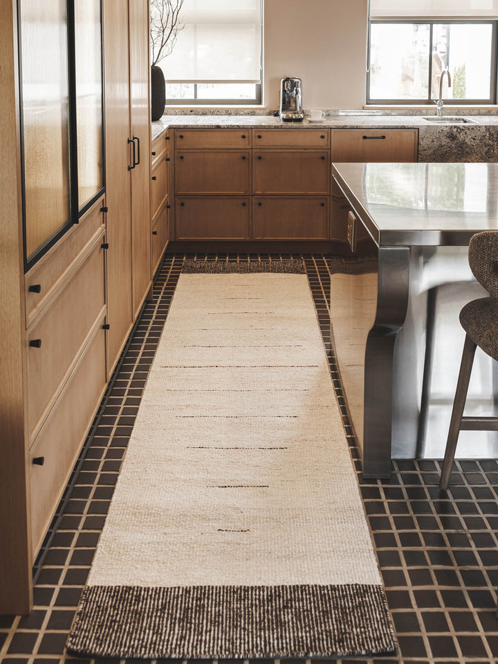 Atrium Runner in Espresso