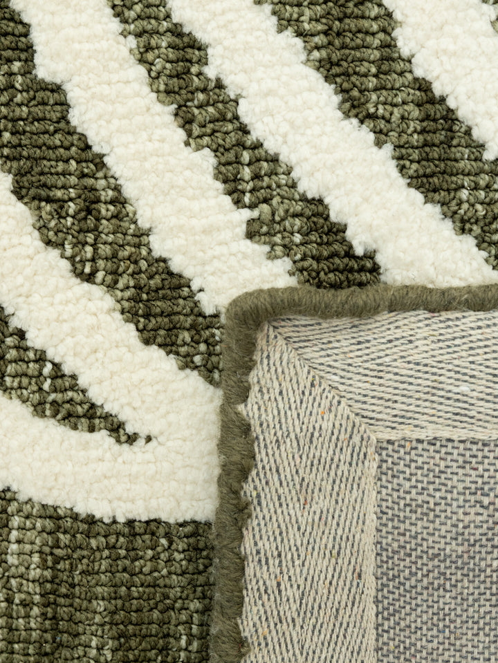 Aurelia Rug in Evergreen