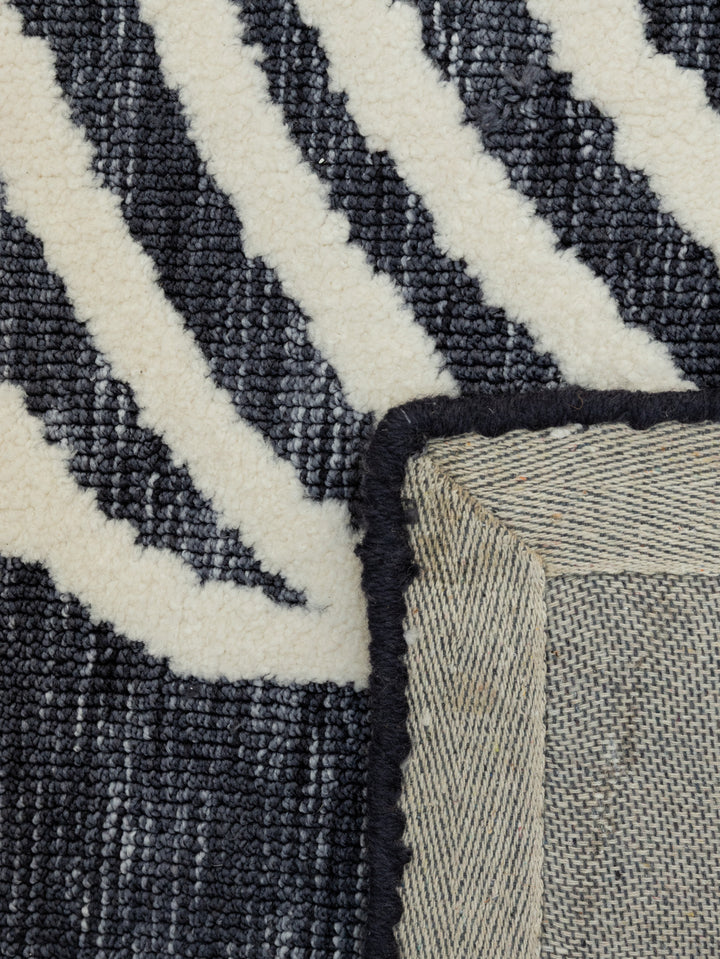 Aurelia Rug in Galaxy