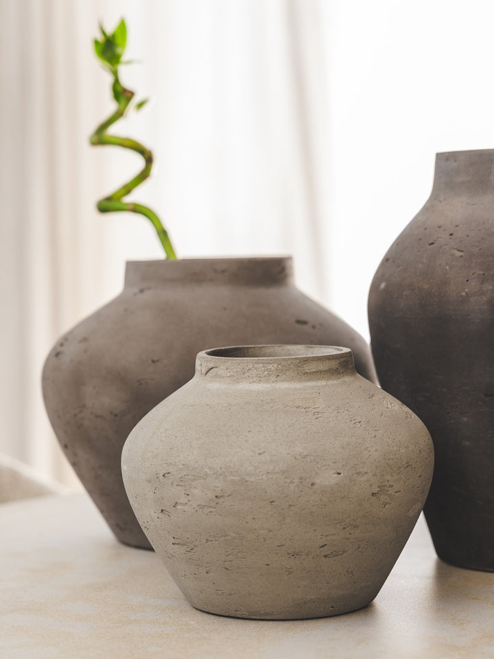 Bajo Vase Small in Desert Stone