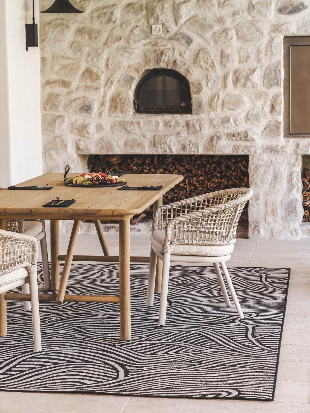 Current Rug in Jetty