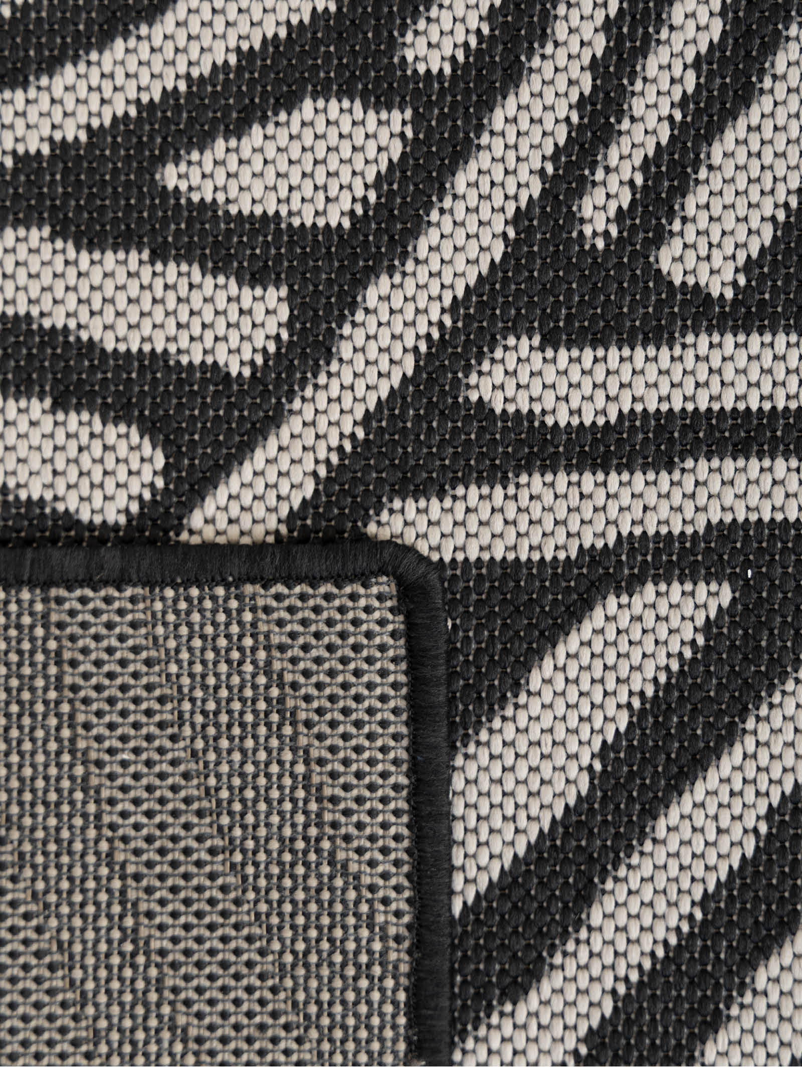 Current Rug in Jetty - Hertex HAUS