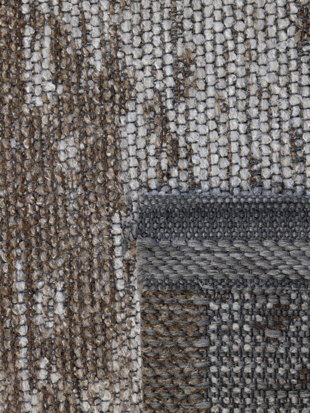 Beachwalk Rug in Seasand