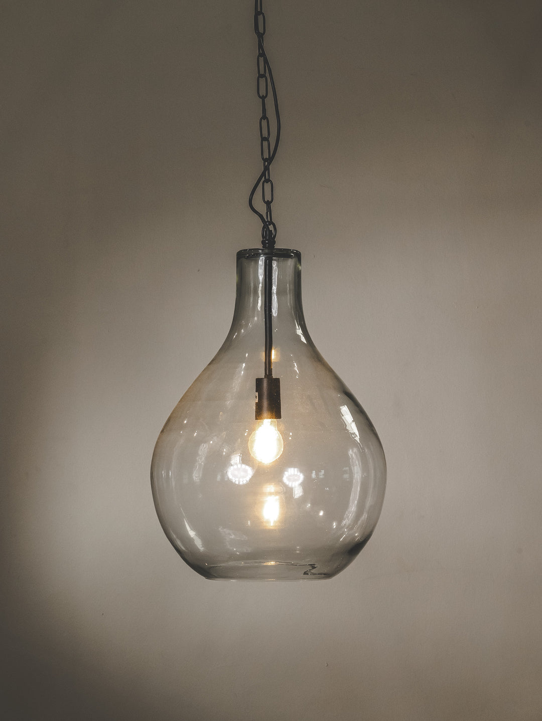 Bell Pendant in Black Sparrow