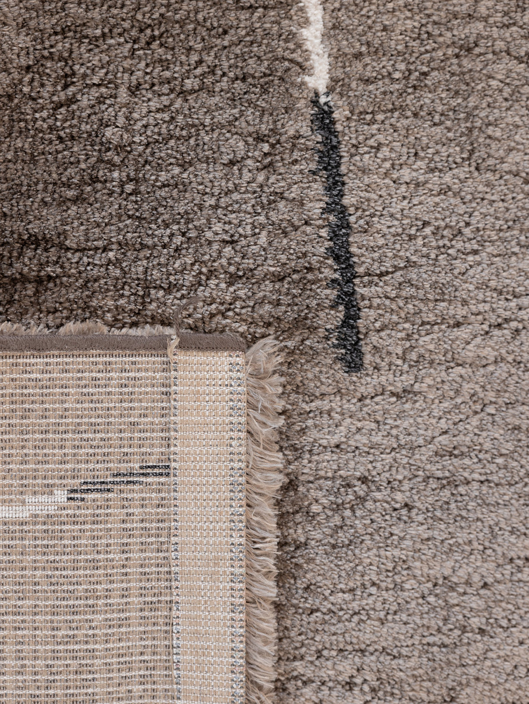 Bastille Rug in Umber