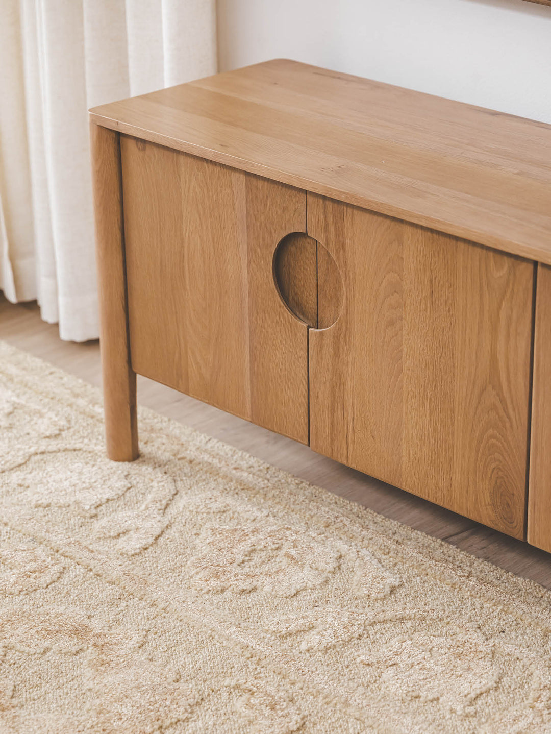 Bosch Oak Media Unit in Ginger