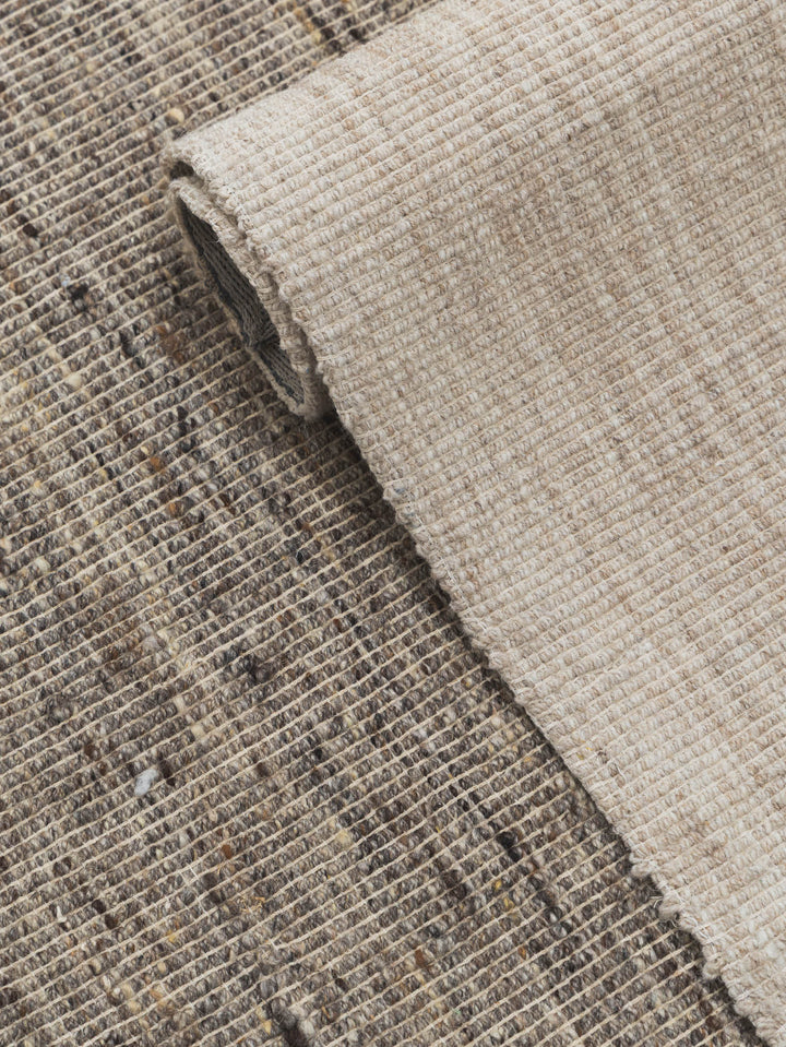 Brooklyn Rug in Brownstone
