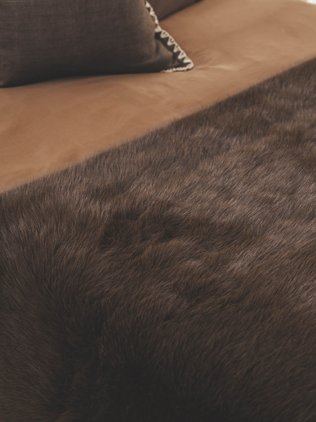 Brown Bear Fur in Chocolate