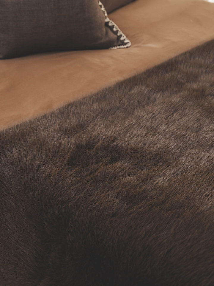 Brown Bear Fur in Chocolate