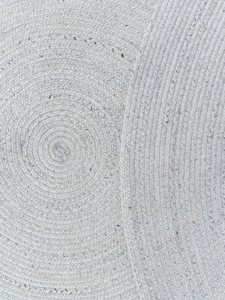 Carousel Round Rug in Creme
