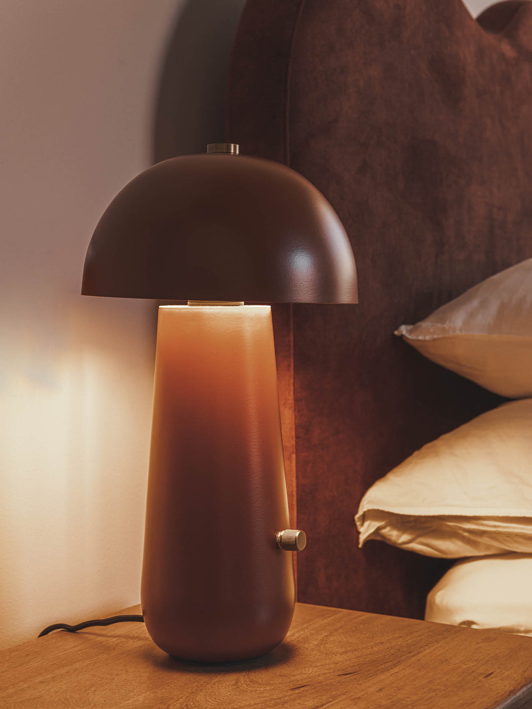 Chanterelle Table Lamp in Terra