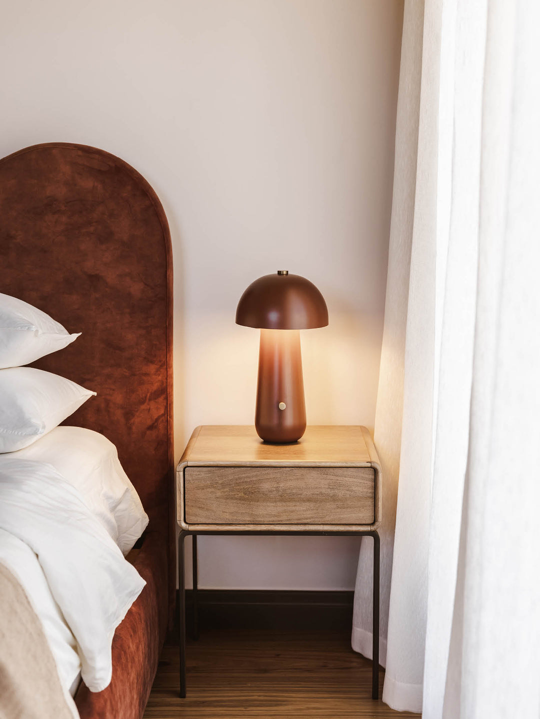 Chanterelle Table Lamp in Terra