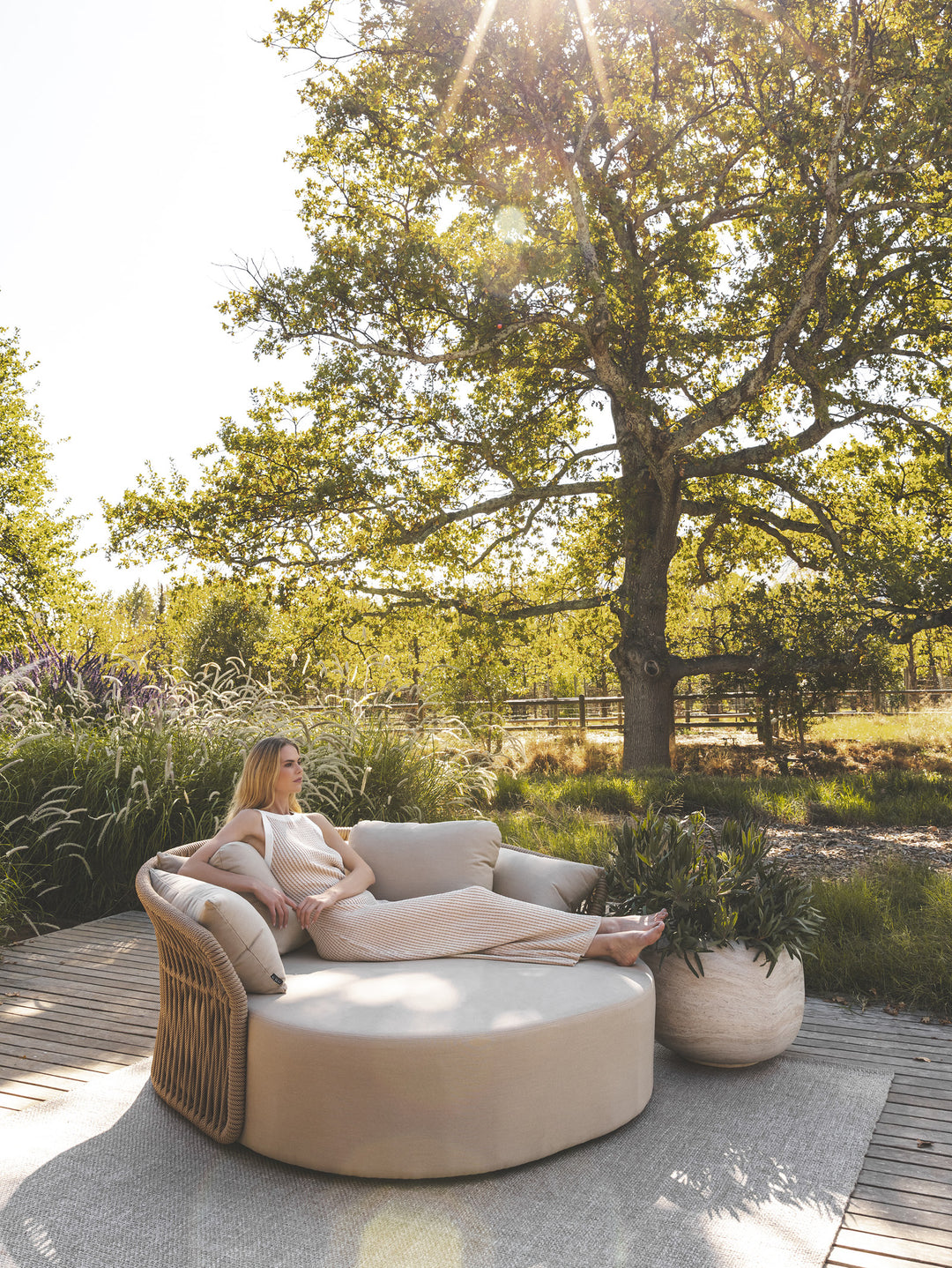 Coconut Cove Daybed in Masai Mara