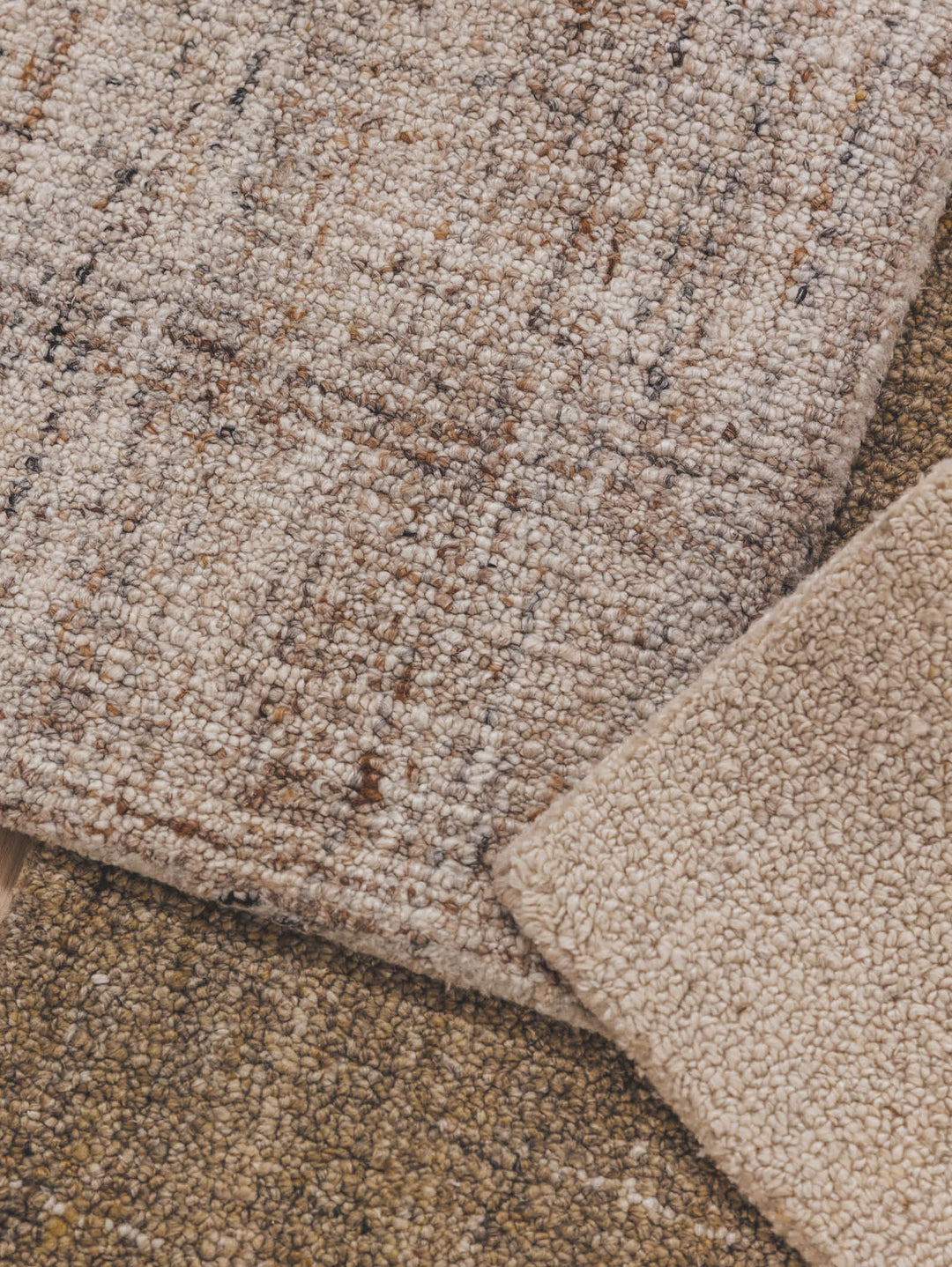 Couture Rug in Linen