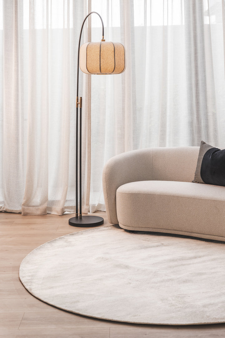 Curvo Rug in Pearl