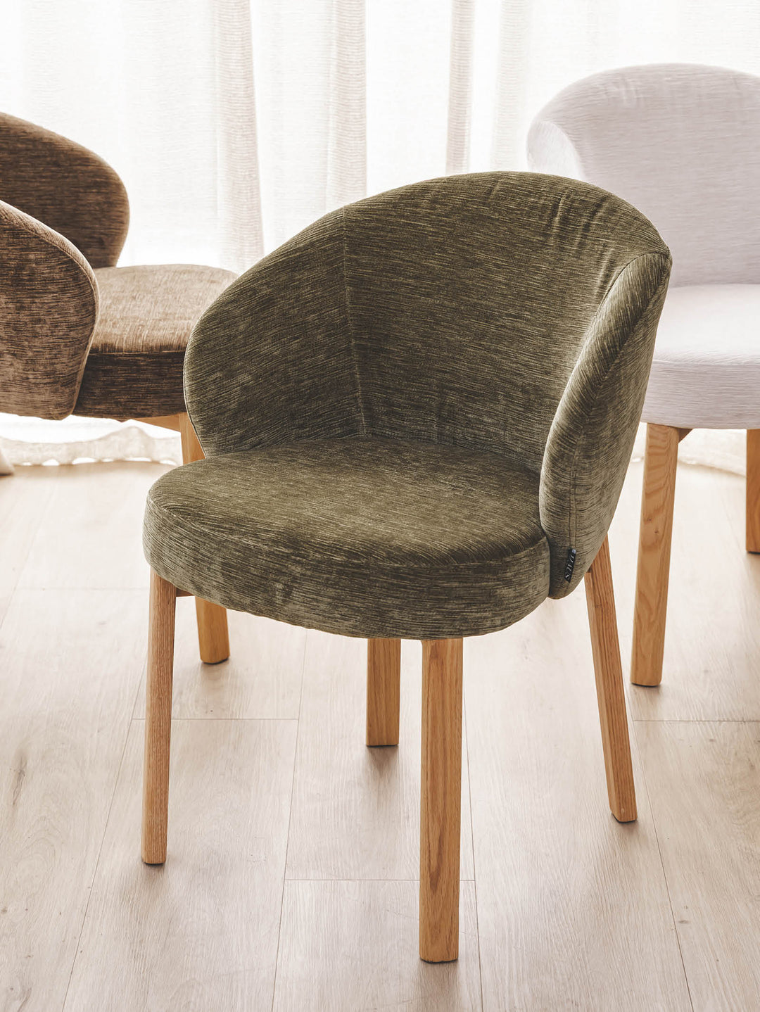 Dahlia Oak Dining Chair