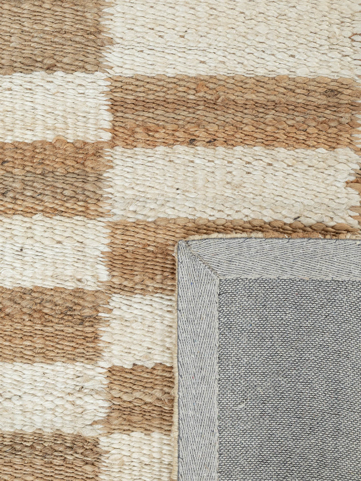 Damier Rug in Chalk