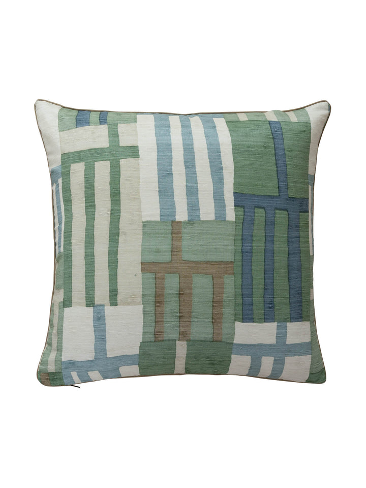 Monolith Scatter in Jade/Kyanite