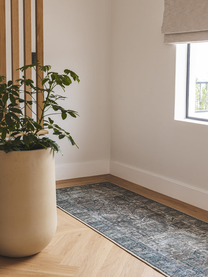 Elinor Runner in Umber
