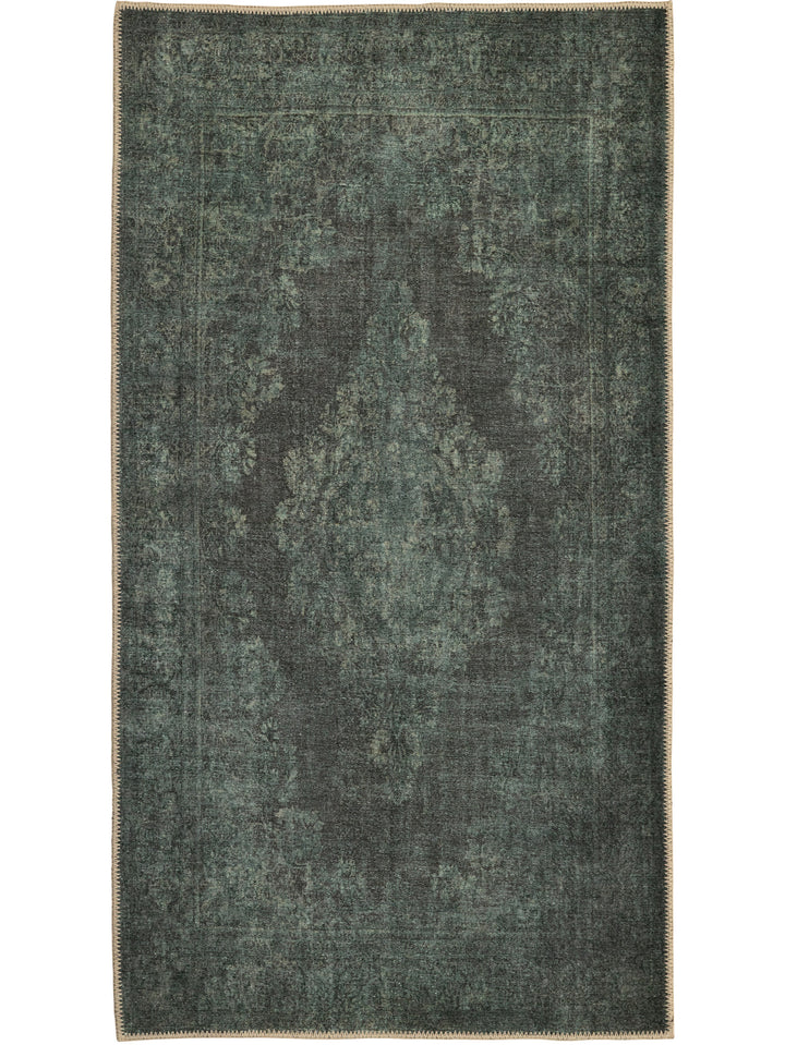 Sophie Runner in Serenade