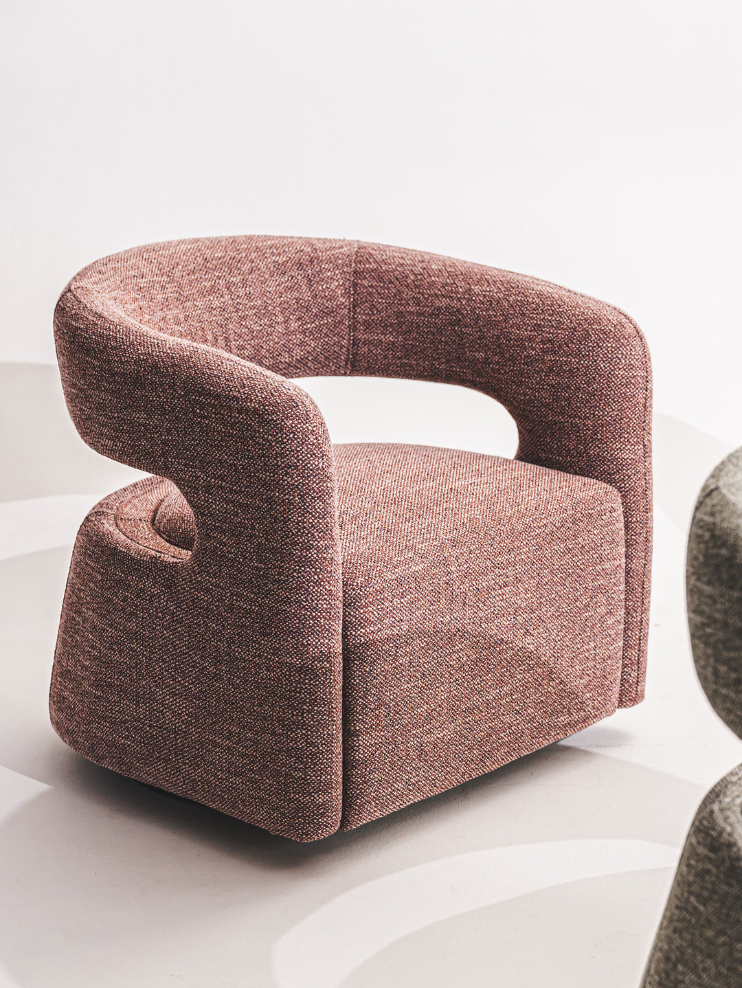 Dolce Vita Swivel Chair