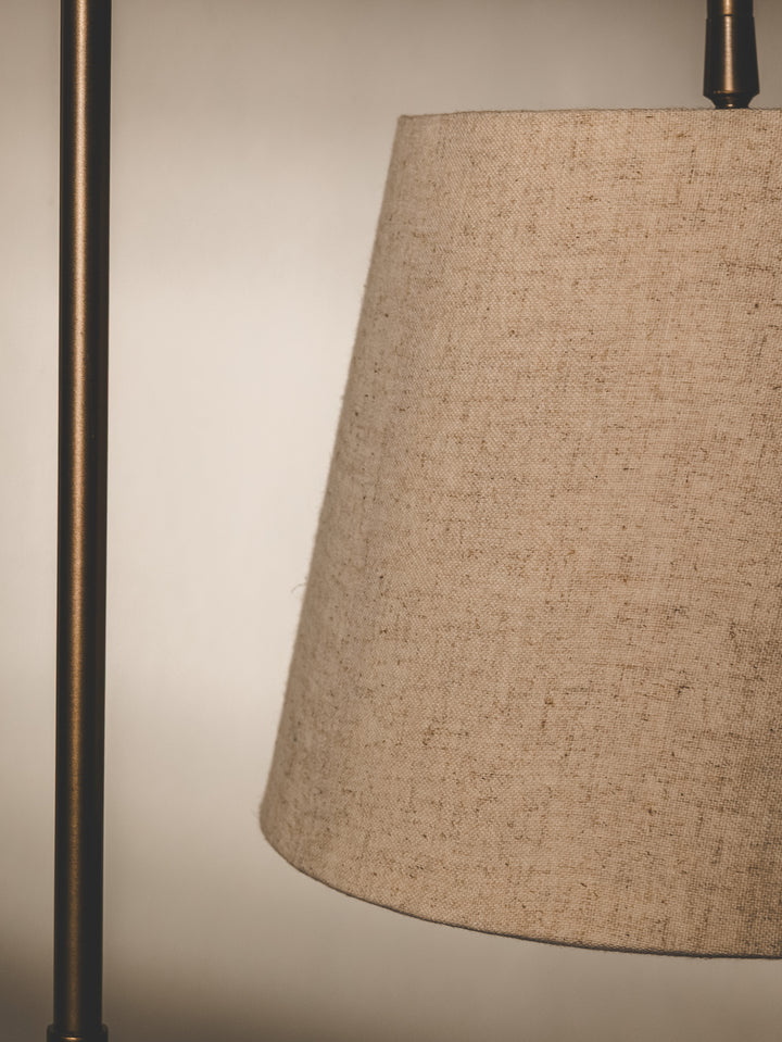 Duncan Desk Lamp in Linen