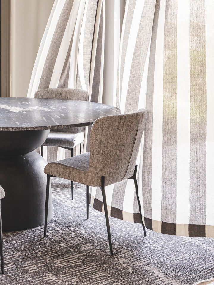 Dustveil Rug in Whisper