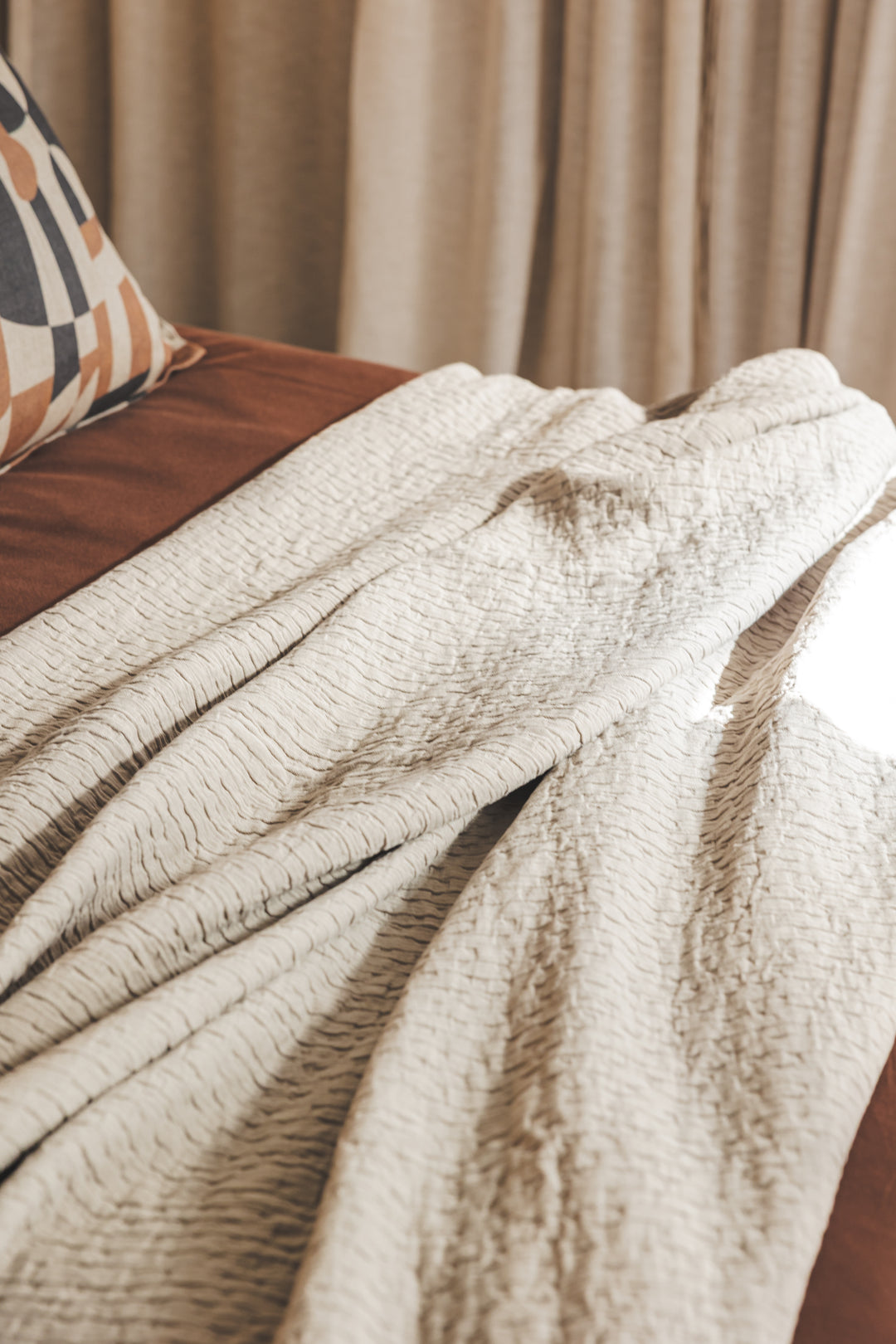 Elara Throw